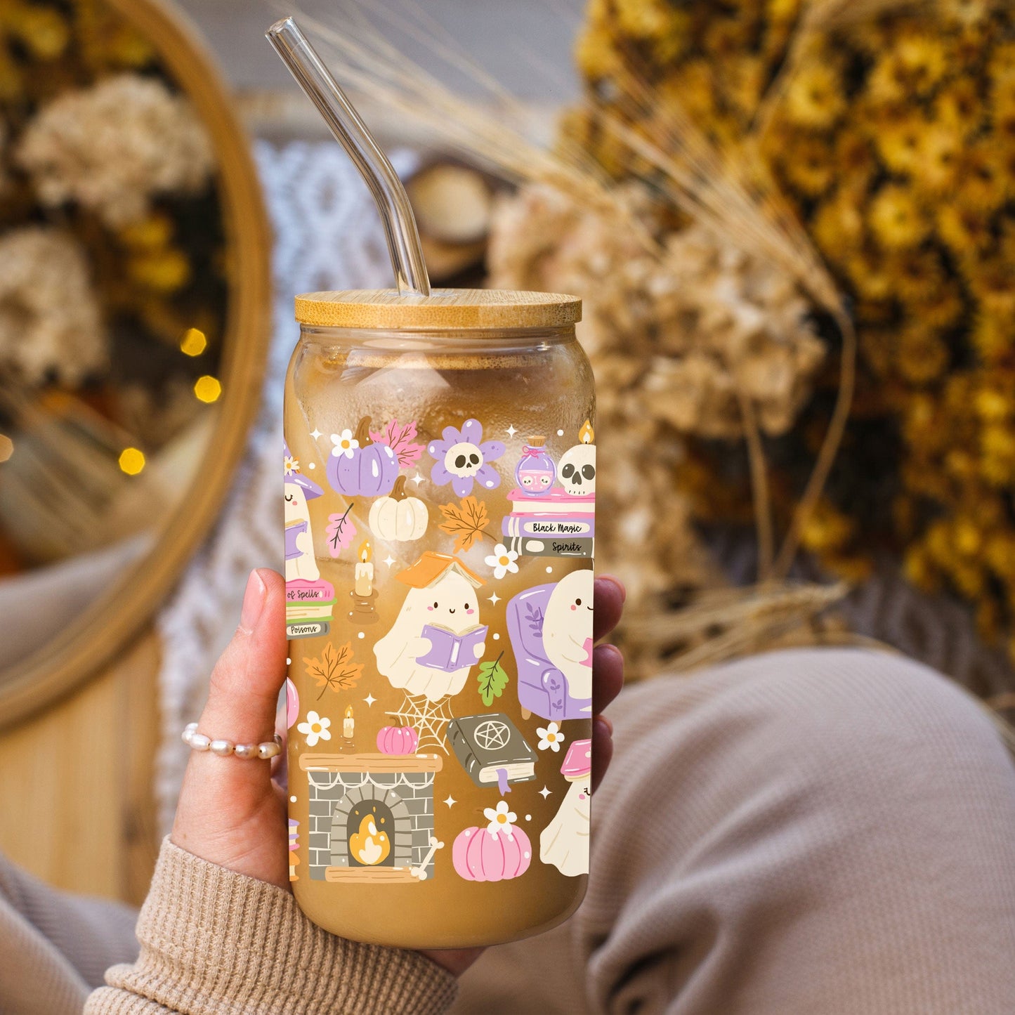 Halloween Bookish Ghost Glazen Beker 500ml – Spooky Aesthetic Glas met Deksel & Rietje