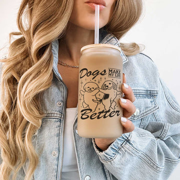 Mijn winkel Wit Glazen Beker met Rietje en Bamboe Deksel - Dogs Make My Life Better