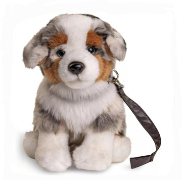 Australian Shepherd Puppy Knuffel Zittend met Riem 22 cm – Superzachte Pluche Hond – Schattige Puppy Knuffel – Huisdier Cuddly Toy – Cadeau voor Kinderen Creasowl