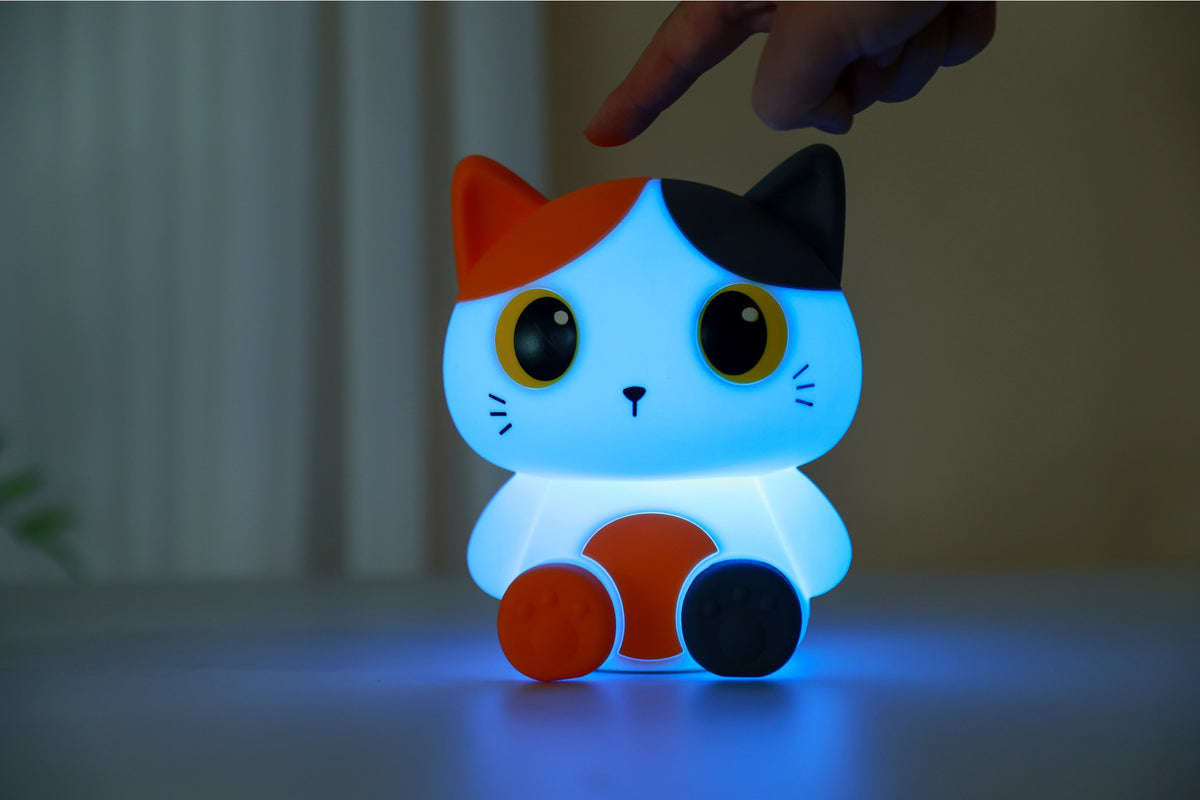 Oranje siliconen kat nachtlampje van Creasowl, zacht kinderkamer LED lampje met schattige katvorm en sfeerverlichting