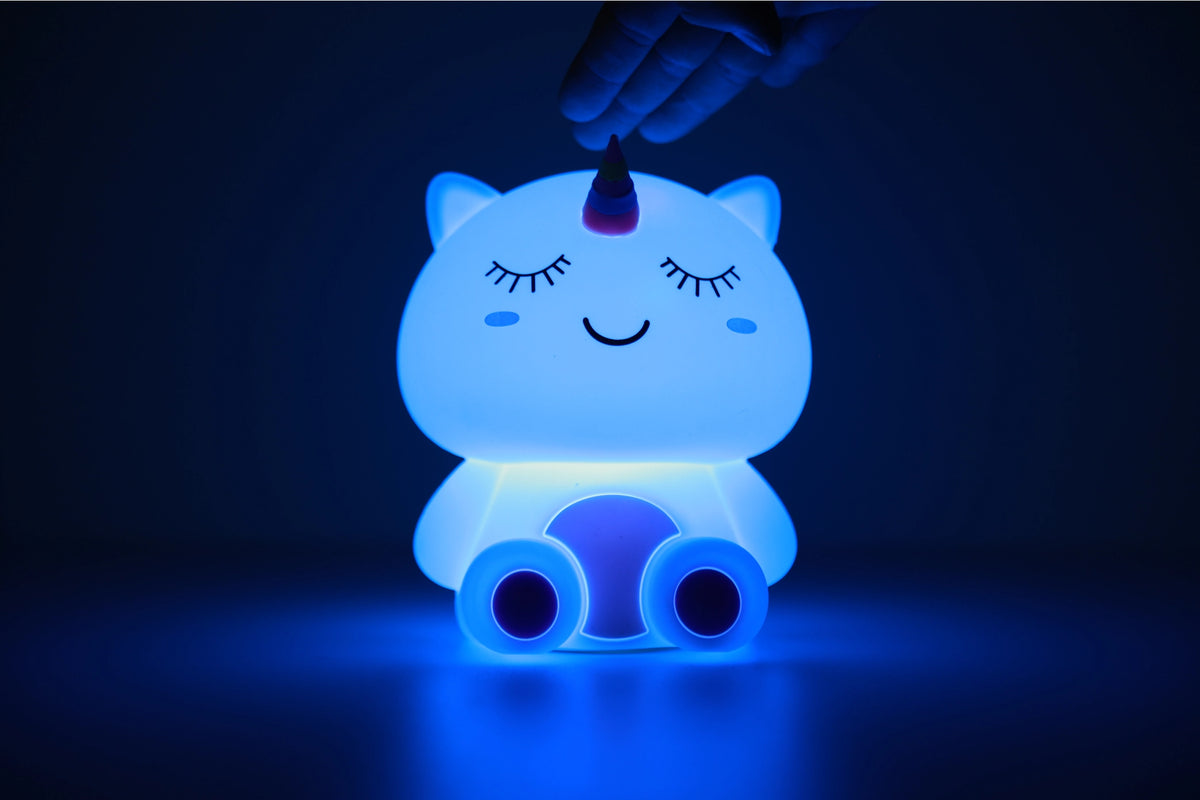 Siliconen Eenhoorn Nachtlampje – Zacht Kinderkamer LED Nachtlampje (10 x 13,2 x 16 cm) – Magische Unicorn Lamp & Sfeervol Cadeau