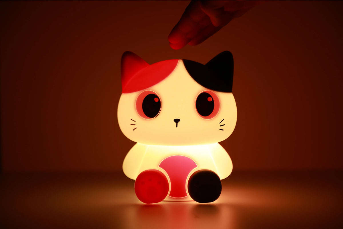 Oranje siliconen nachtlampje voor kinderen, schattig LED slaapverlichting in kinderkamer, door Creasowl, afmetingen 10x13,2x16 cm