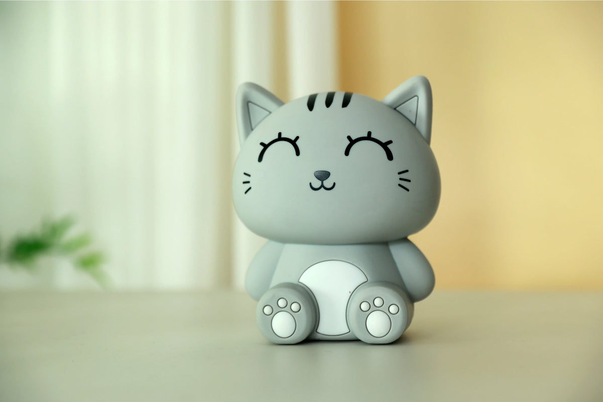 Siliconen Kat Nachtlampje Grijs – Zacht Kinderkamer LED Nachtlampje (10 x 13,2 x 16 cm) – Schattig Cadeau & Sfeerverlichting