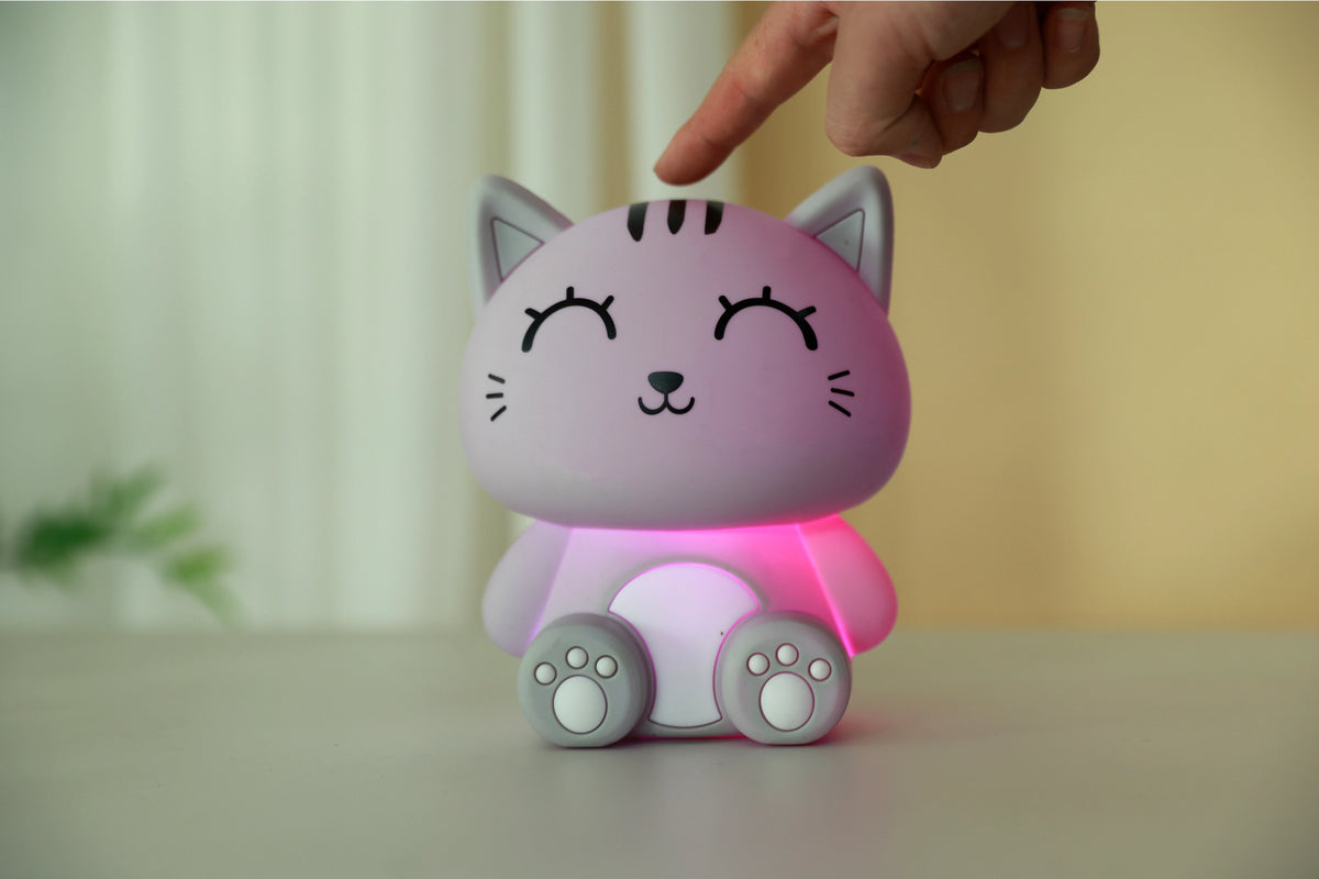 Siliconen Kat Nachtlampje Grijs – Zacht Kinderkamer LED Nachtlampje (10 x 13,2 x 16 cm) – Schattig Cadeau & Sfeerverlichting