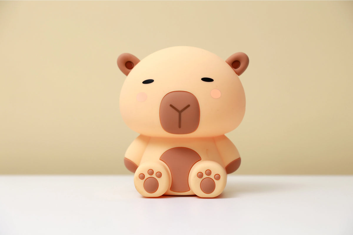 Siliconen Capibara Nachtlamp – Zacht Kinderkamer LED Nachtlampje (10 x 13,2 x 16 cm) – Schattige Capybara Lamp & Sfeervol Cadeau
