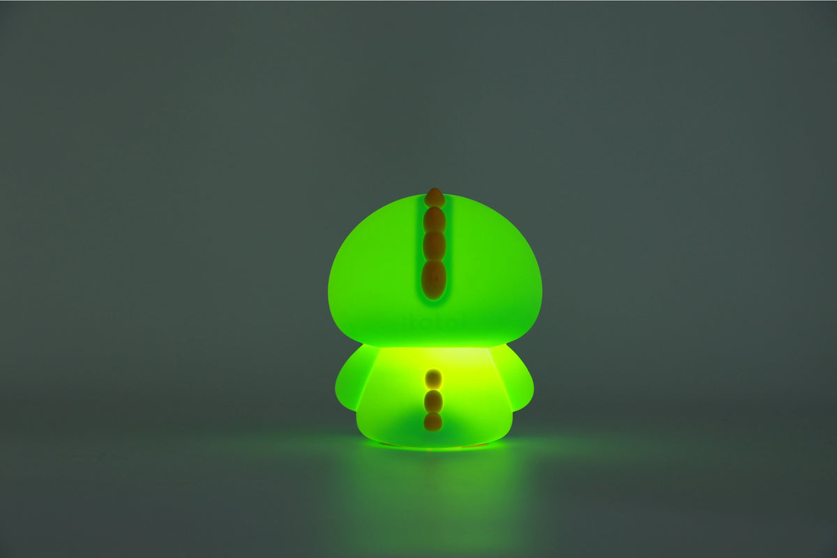 Hello Dino Nachtlampje – Zacht Kinderkamer LED Nachtlampje (10 x 13,2 x 16 cm) – Stoere Dinosaurus Lamp & Sfeervol Cadeau