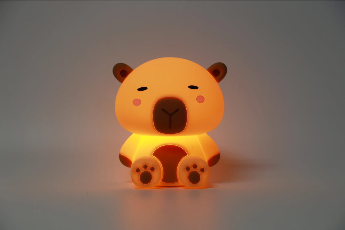 Siliconen Capibara Nachtlamp – Zacht Kinderkamer LED Nachtlampje (10 x 13,2 x 16 cm) – Schattige Capybara Lamp & Sfeervol Cadeau