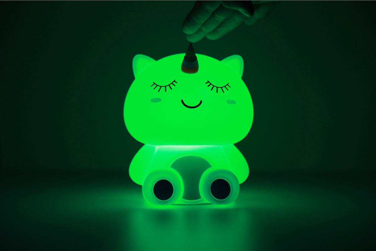 Siliconen Eenhoorn Nachtlampje – Zacht Kinderkamer LED Nachtlampje (10 x 13,2 x 16 cm) – Magische Unicorn Lamp & Sfeervol Cadeau