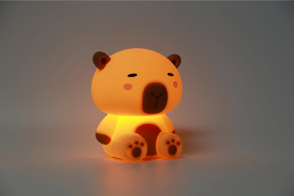 Siliconen Capibara Nachtlamp – Zacht Kinderkamer LED Nachtlampje (10 x 13,2 x 16 cm) – Schattige Capybara Lamp & Sfeervol Cadeau