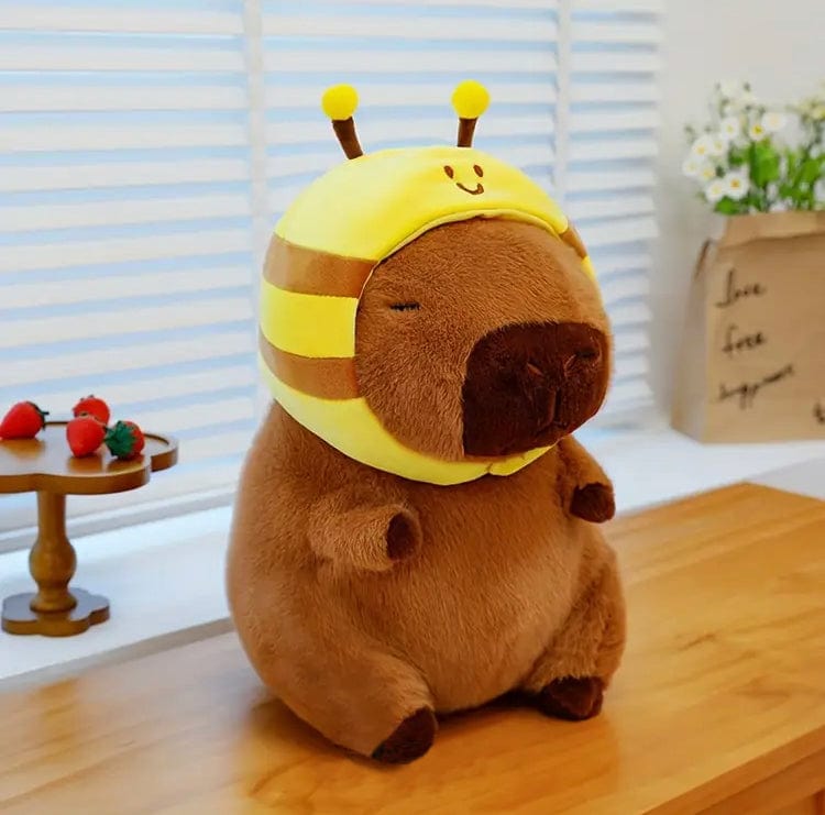 Creasowl Capybara Knuffel met Bijenmuts – Kawaii Pluche Knuffeldier 30 cm