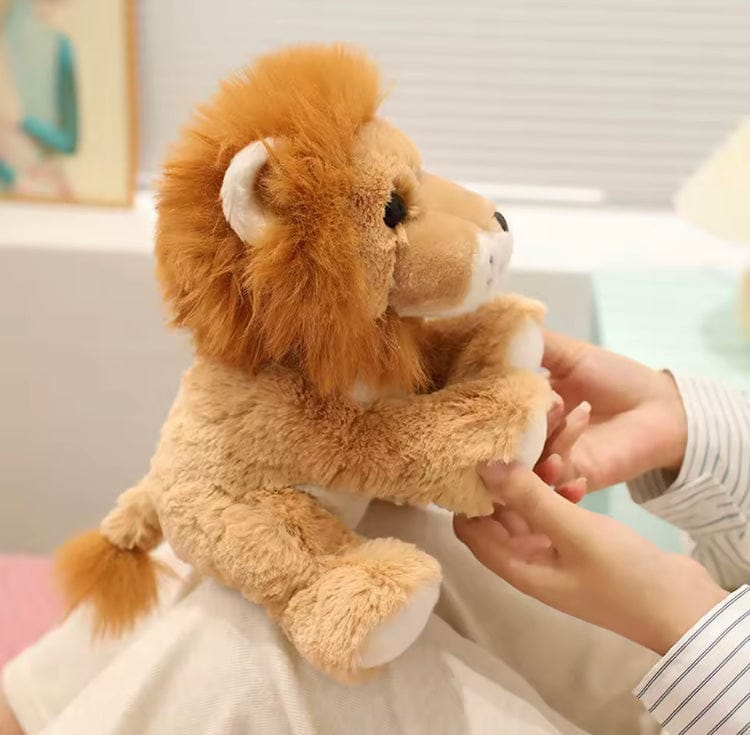 Creasowl Fuzzy Leeuw Knuffel 20cm 🦁 - Zachte Zittende Leeuw – Zachte Wildlife Plushie Cadeau