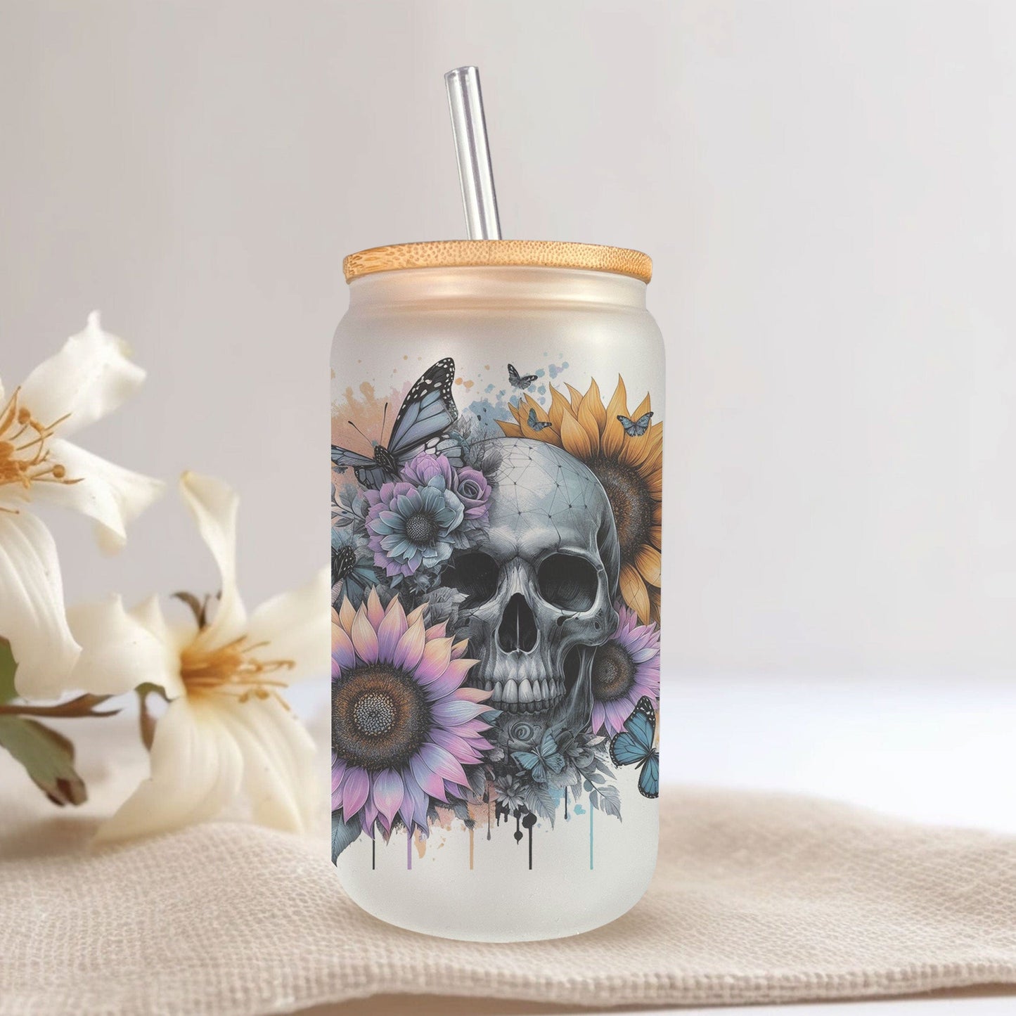 Creasowl Witglazen Skull Drinkbeker met Bloemen – 500ml – Met Deksel & Glazen Rietje – Koffiebeker, Smoothiebeker, IJskoffie Glas – Herbruikbare Drinkmok