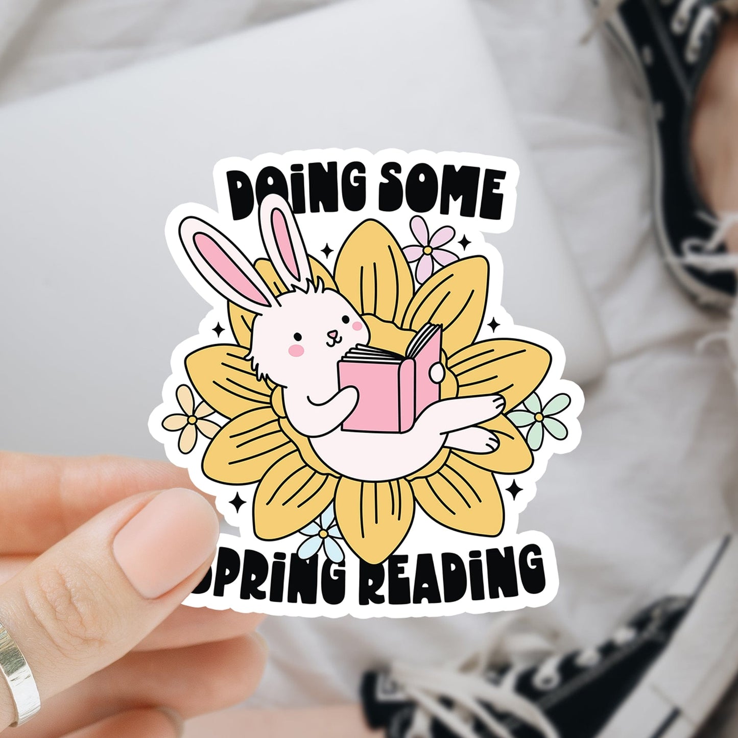 Doing some spring reading waterdichte vinyl sticker