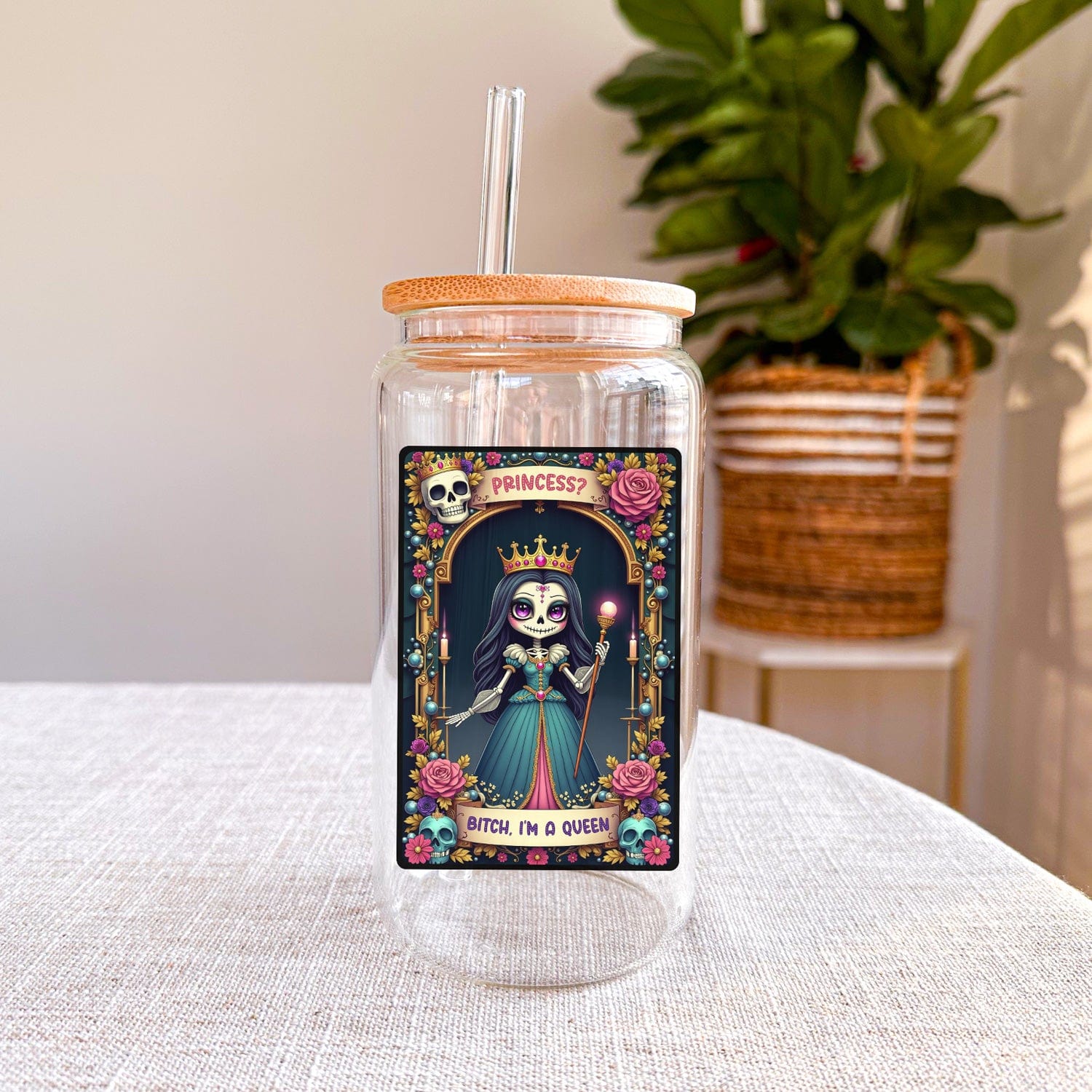 Mijn winkel Glazen Drinkbeker "Princess? Bitch I'm a Queen" met Rietje en Deksel