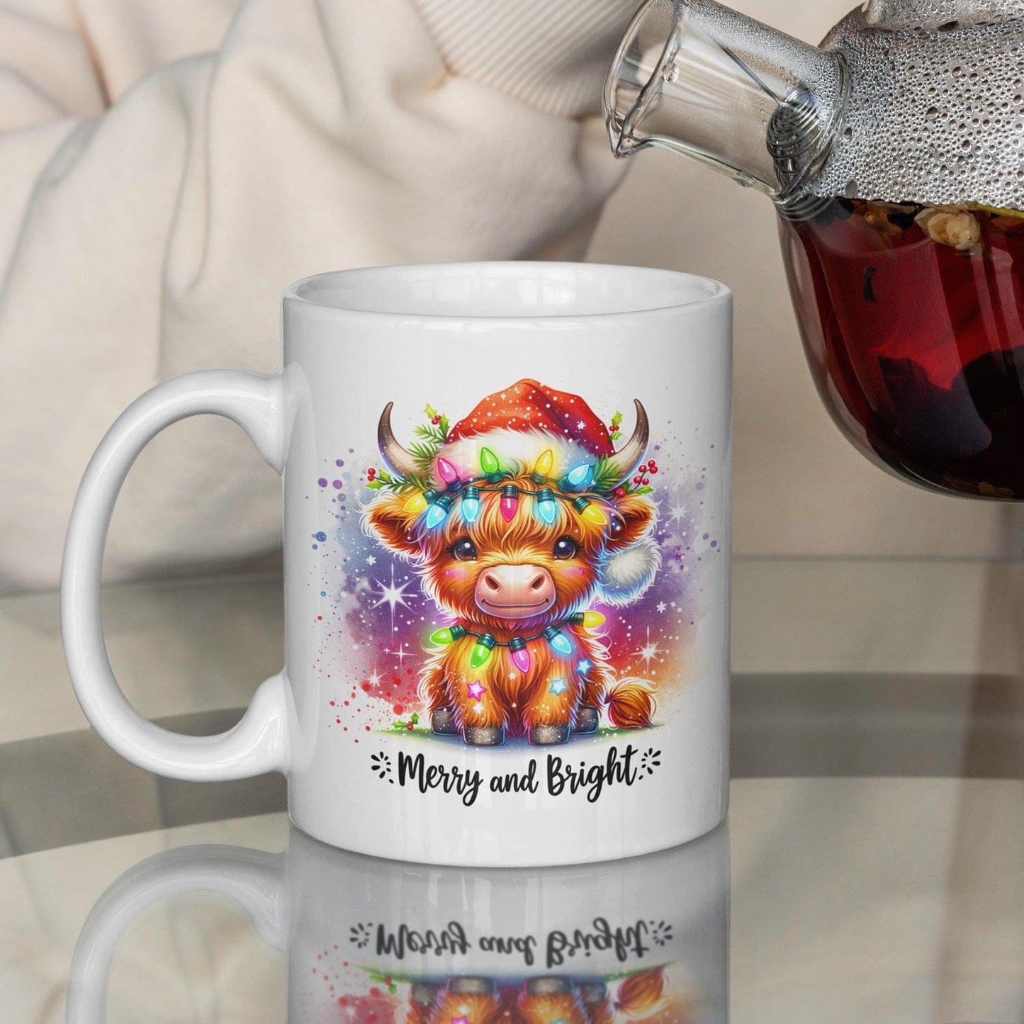 Mijn winkel Merry & Bright Kerstmok 325ml – Kerst Koffiemok met Schattige Highland Koe Illustratie