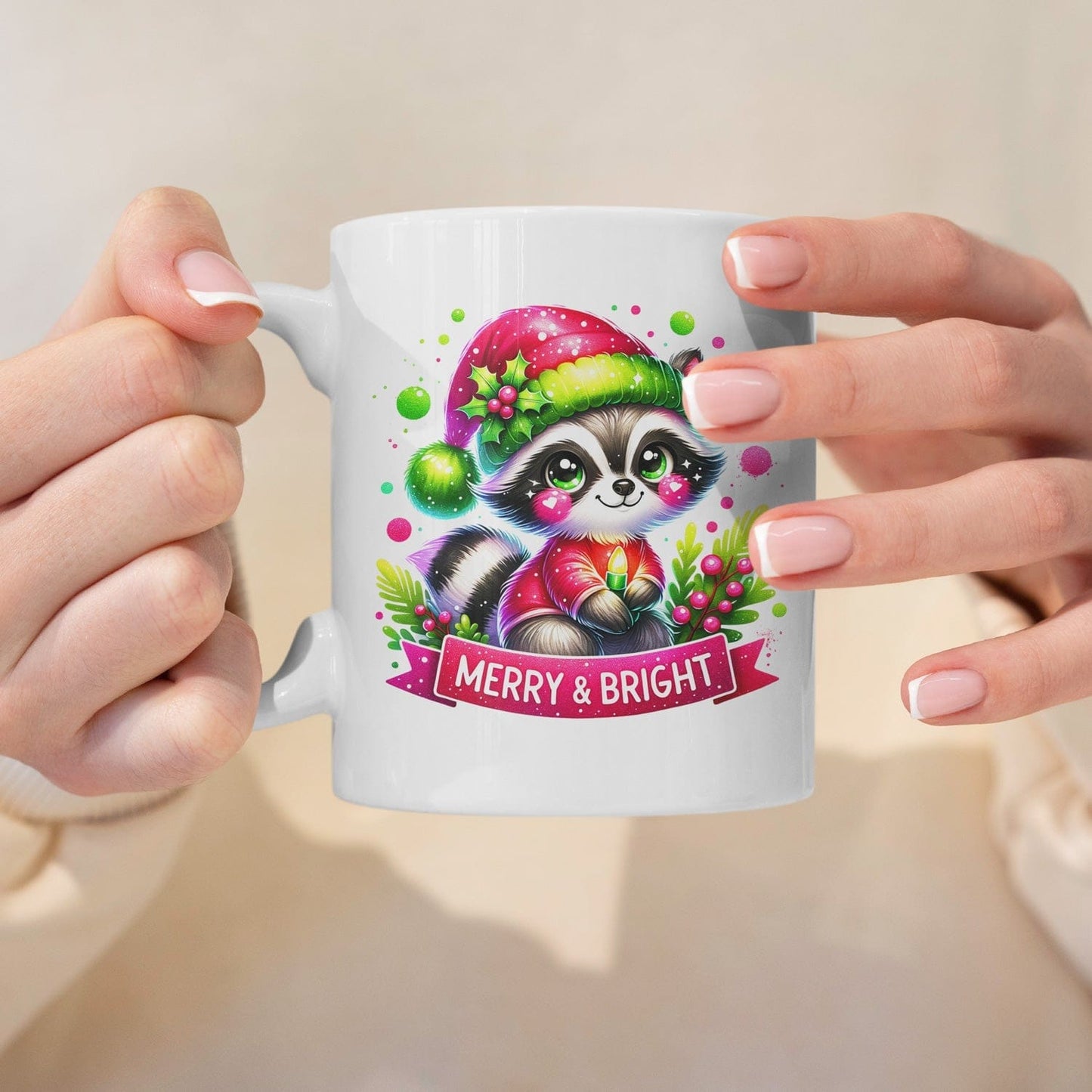 Mijn winkel Merry & Bright Kerstmok 325ml – Kerst Koffiemok met Schattige Wasbeer Illustratie