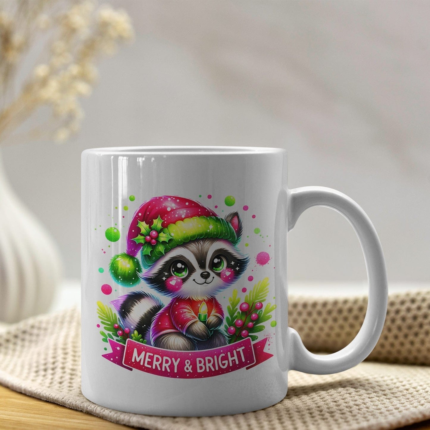 Mijn winkel Merry & Bright Kerstmok 325ml – Kerst Koffiemok met Schattige Wasbeer Illustratie