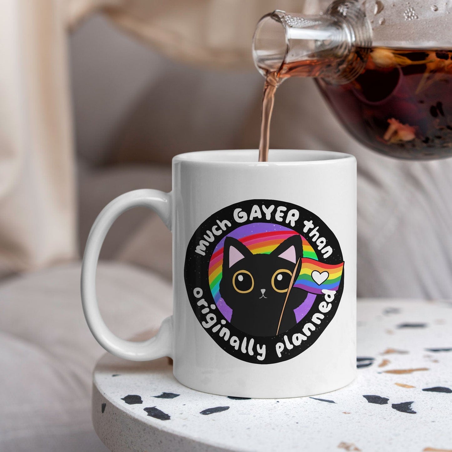 Pride Mok met Grappige Kat en Tekst "Much Gayer Than Originally Planned