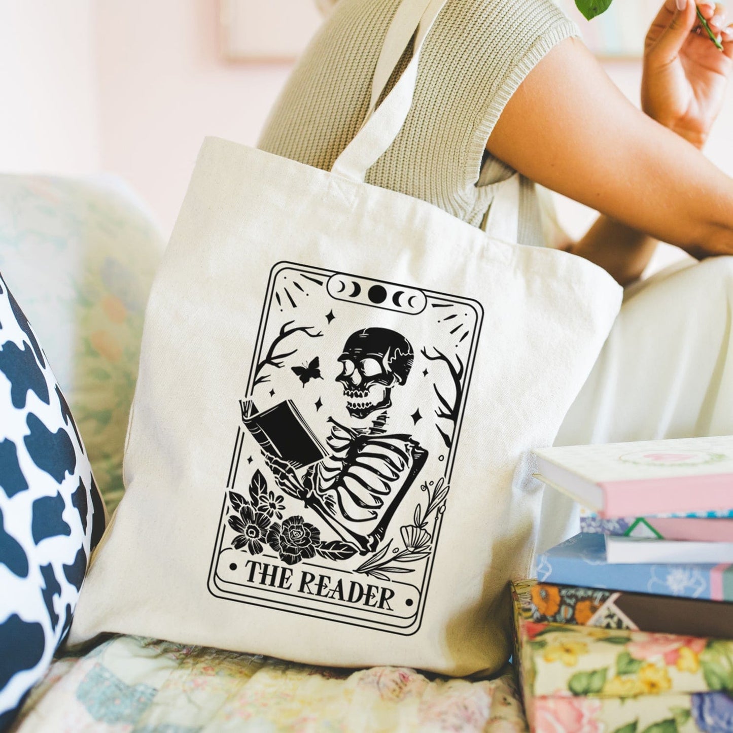 The reader tote bag - Boodschappentas 38 x48 cm