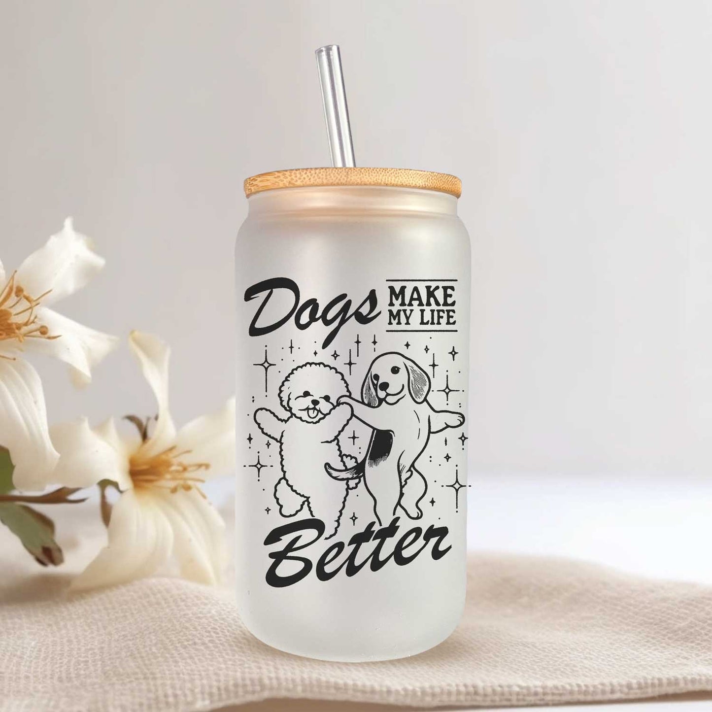 Wit Glazen Beker met Rietje en Bamboe Deksel - Dogs Make My Life Better